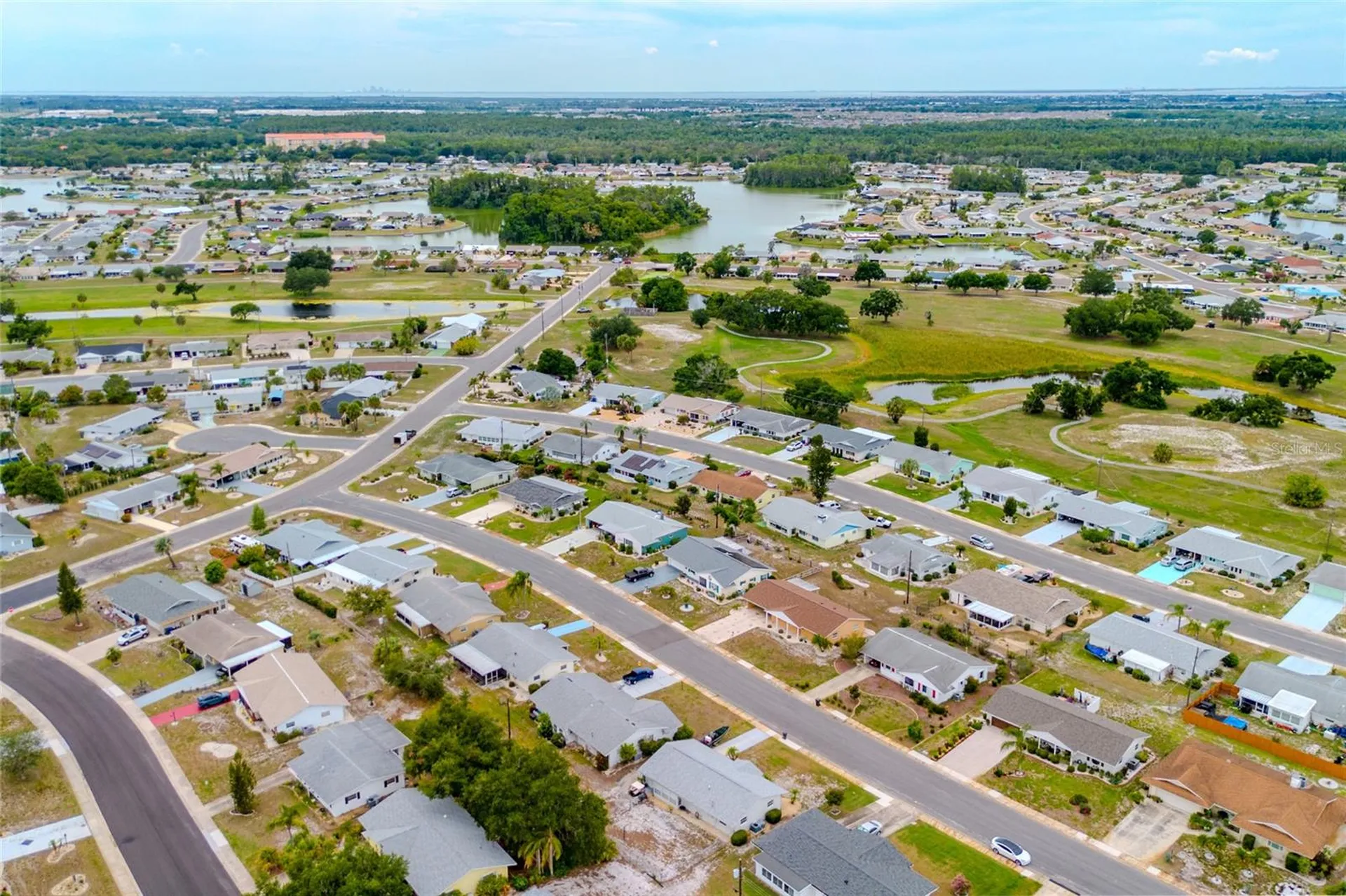 827 Oakmont Avenue Sun City Center FL 33573