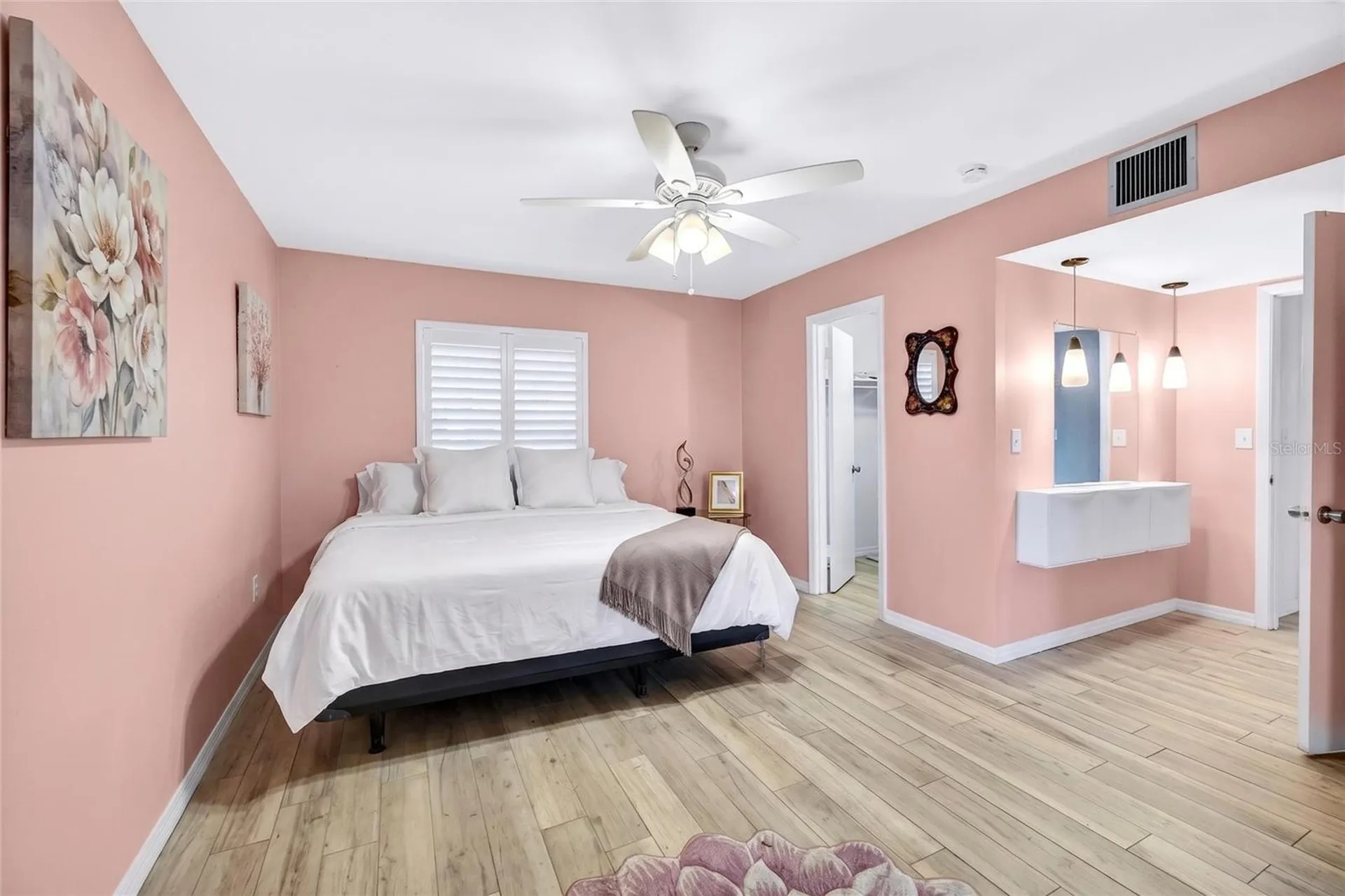 827 Oakmont Avenue Sun City Center FL 33573