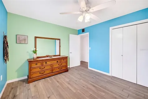 827 Oakmont Avenue Sun City Center FL 33573