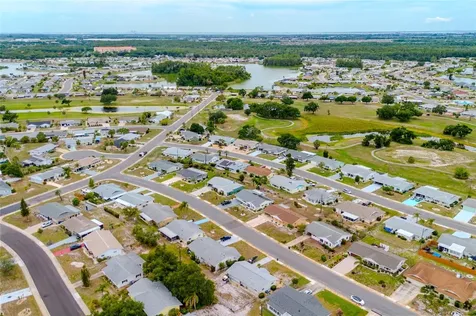 827 Oakmont Avenue Sun City Center FL 33573
