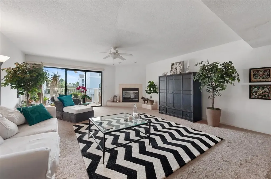 745 Pinellas Bayway S St Petersburg FL 33705