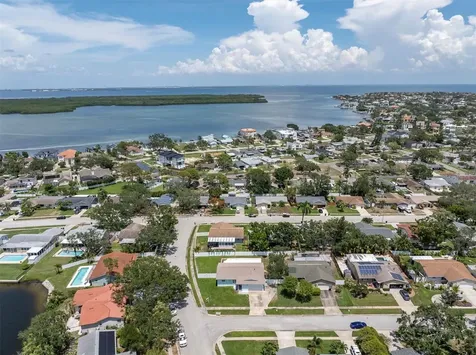 745 Pinellas Bayway S St Petersburg FL 33705