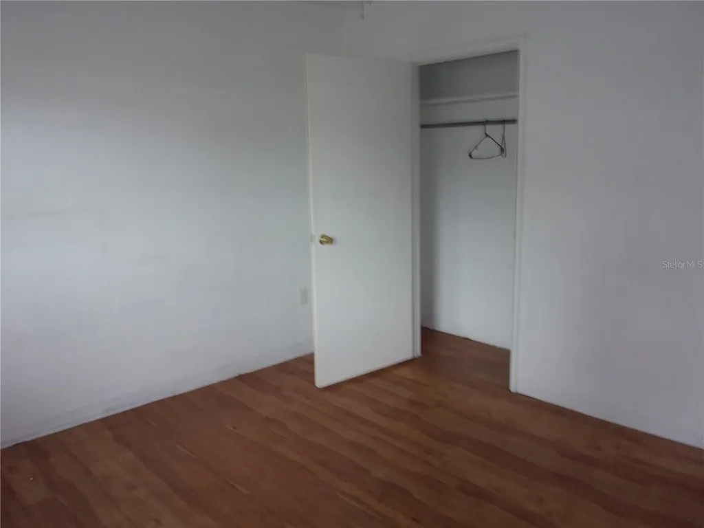 5214 7th Street Zephyrhills FL 33542