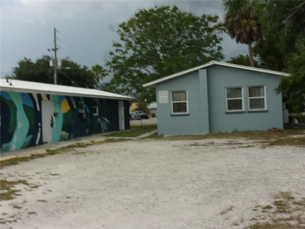 5214 7th Street Zephyrhills FL 33542