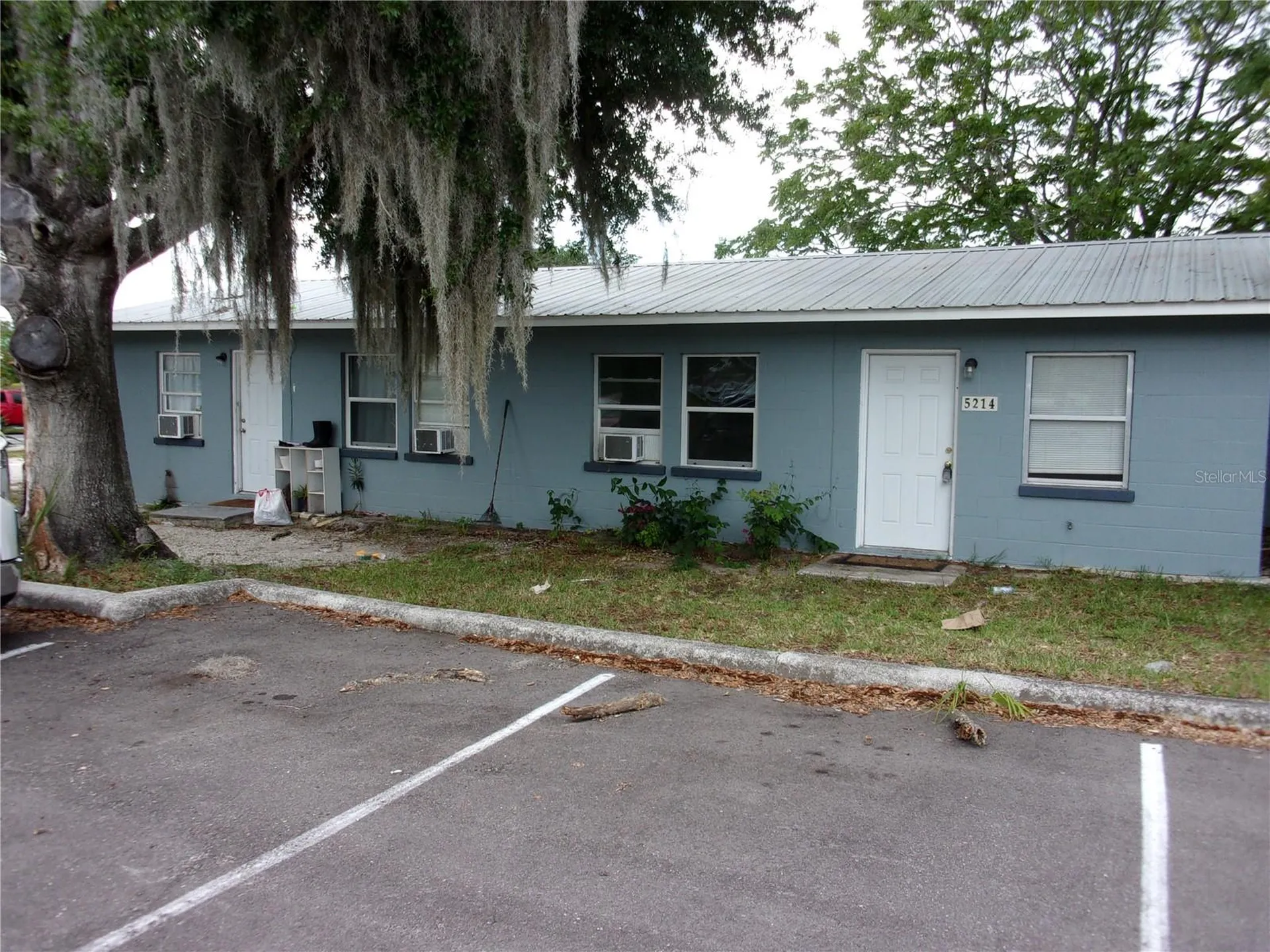5214 7th Street Zephyrhills FL 33542