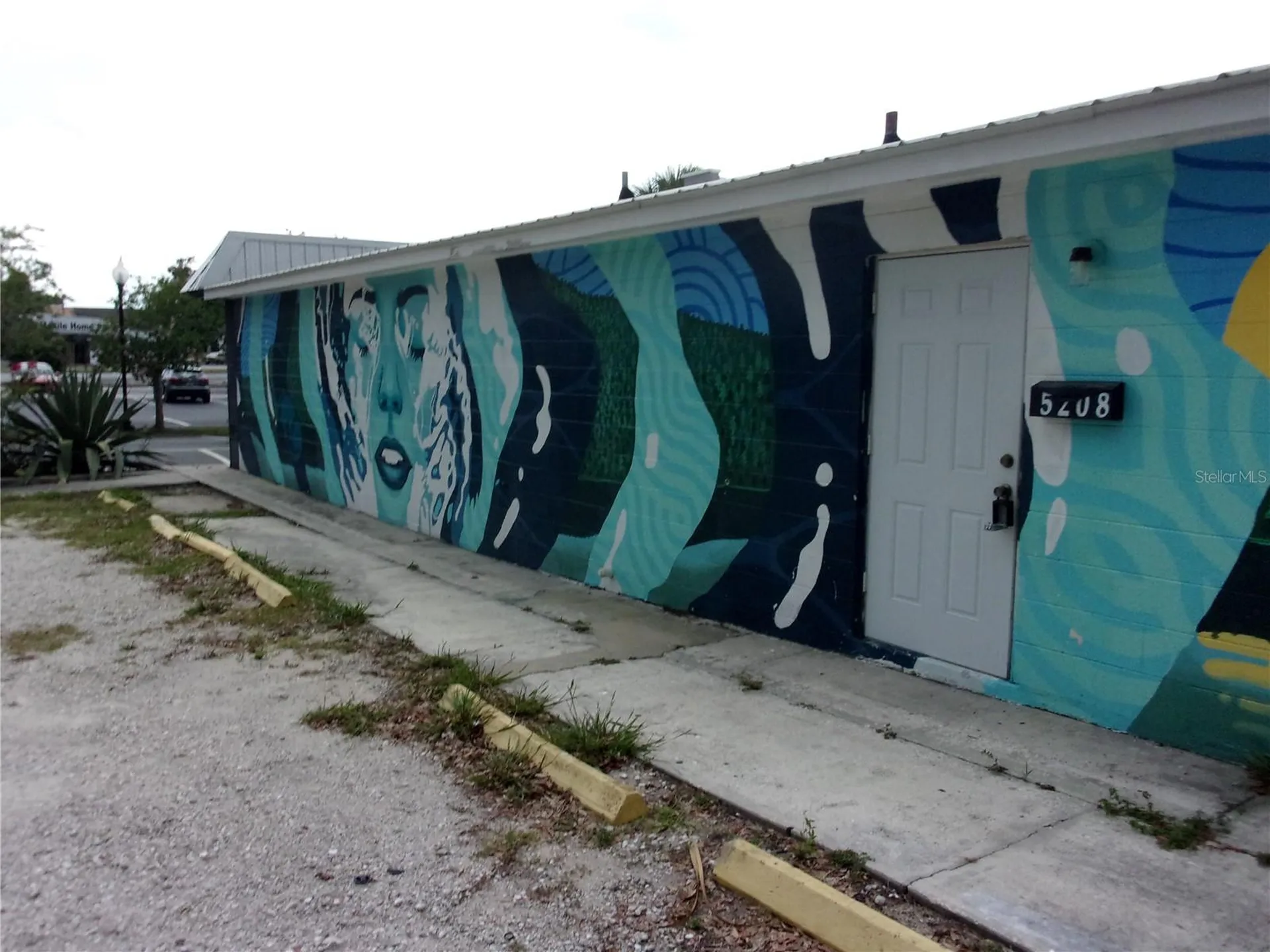 5214 7th Street Zephyrhills FL 33542