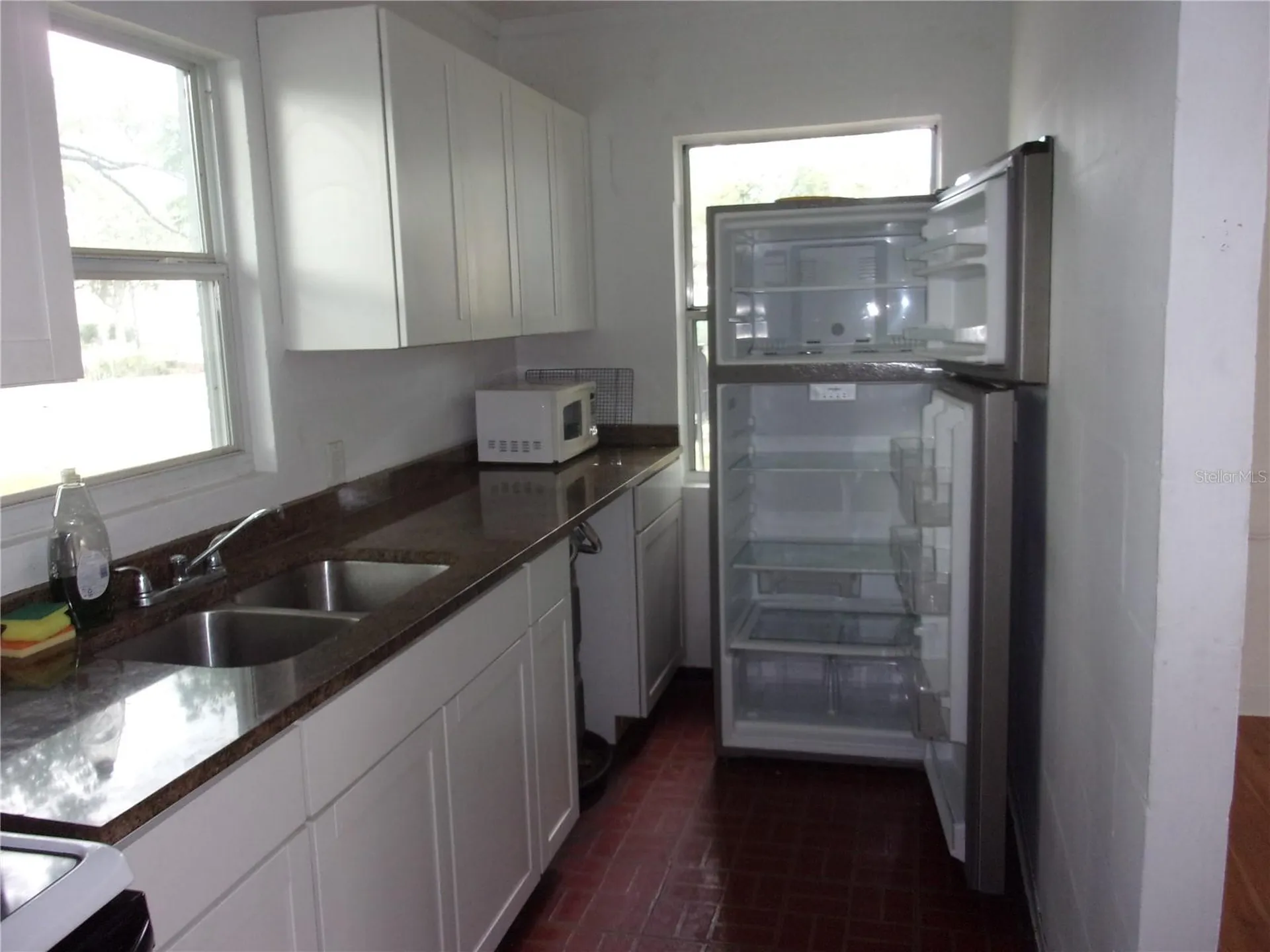 5214 7th Street Zephyrhills FL 33542
