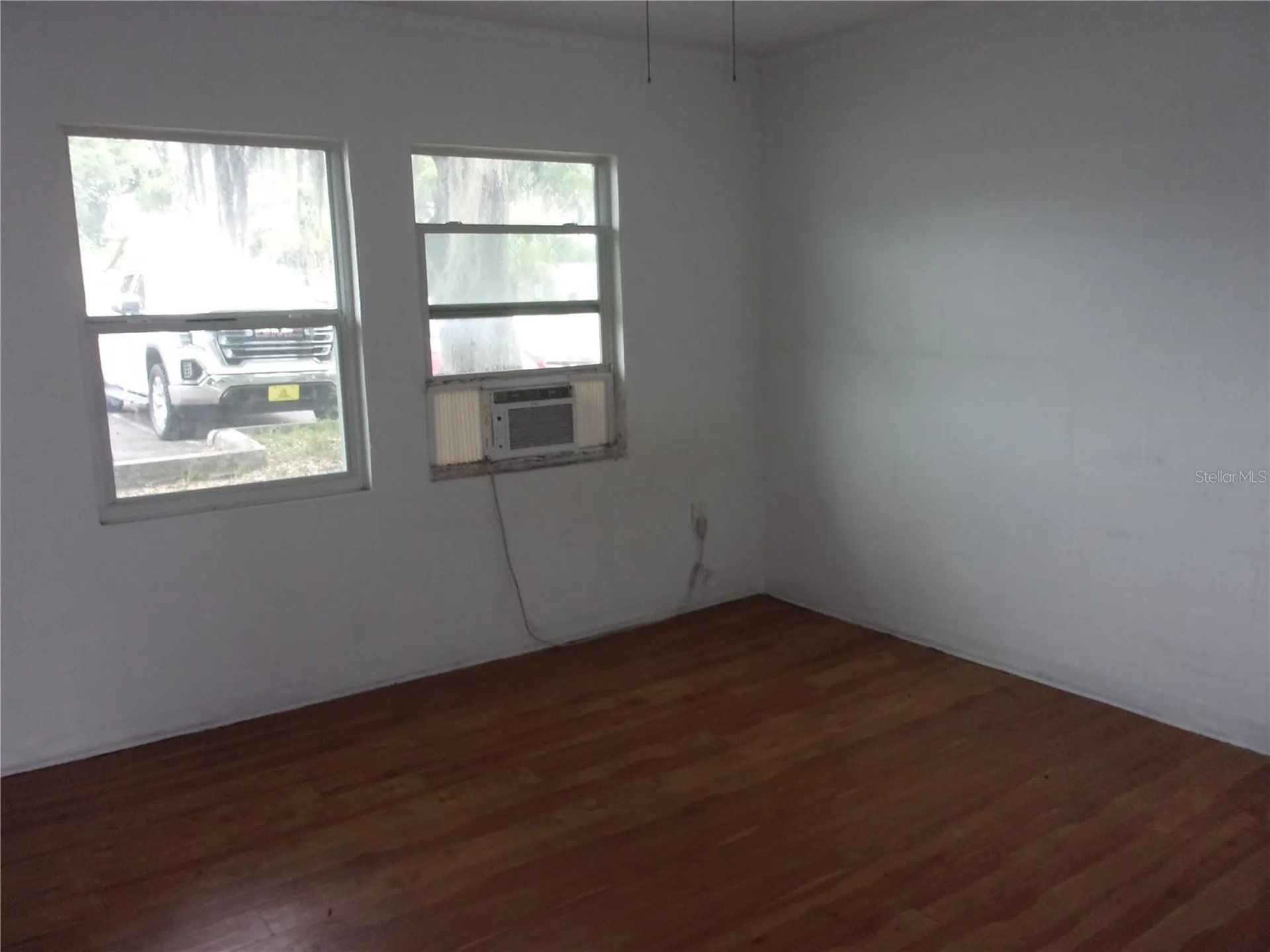 5214 7th Street Zephyrhills FL 33542