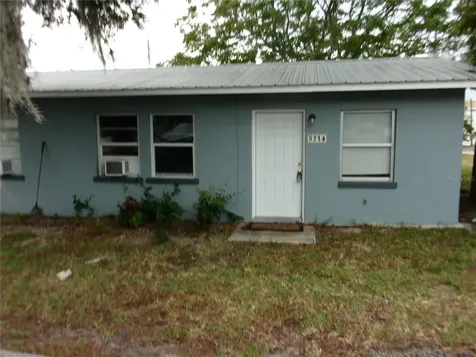 5214 7th Street Zephyrhills FL 33542