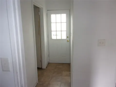 5214 7th Street Zephyrhills FL 33542