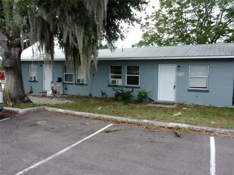 5214 7th Street Zephyrhills FL 33542