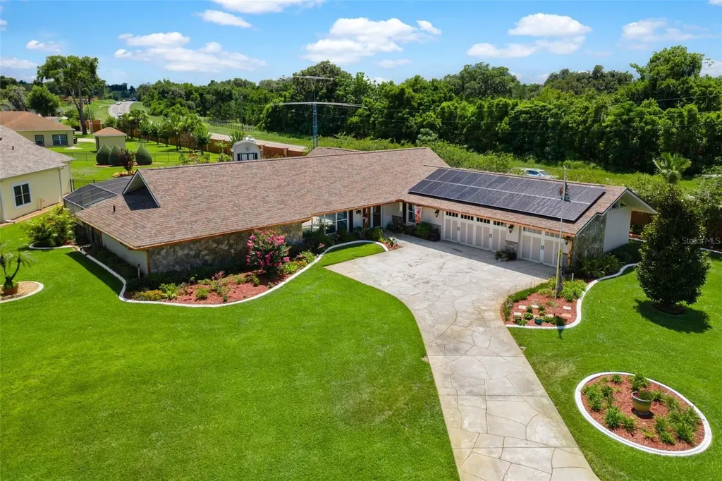 26515 Savage Circle Howey In The Hills FL 34737
