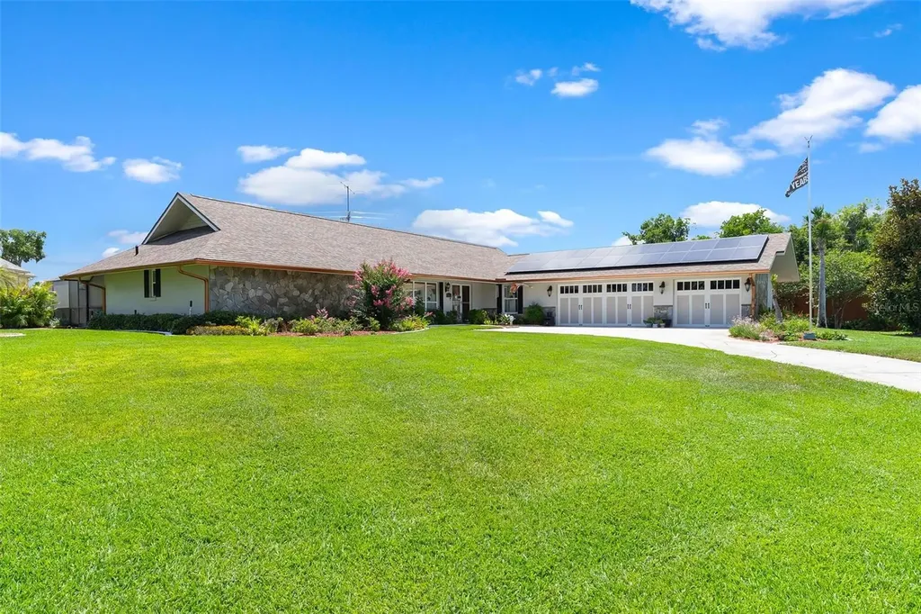 26515 Savage Circle Howey In The Hills FL 34737