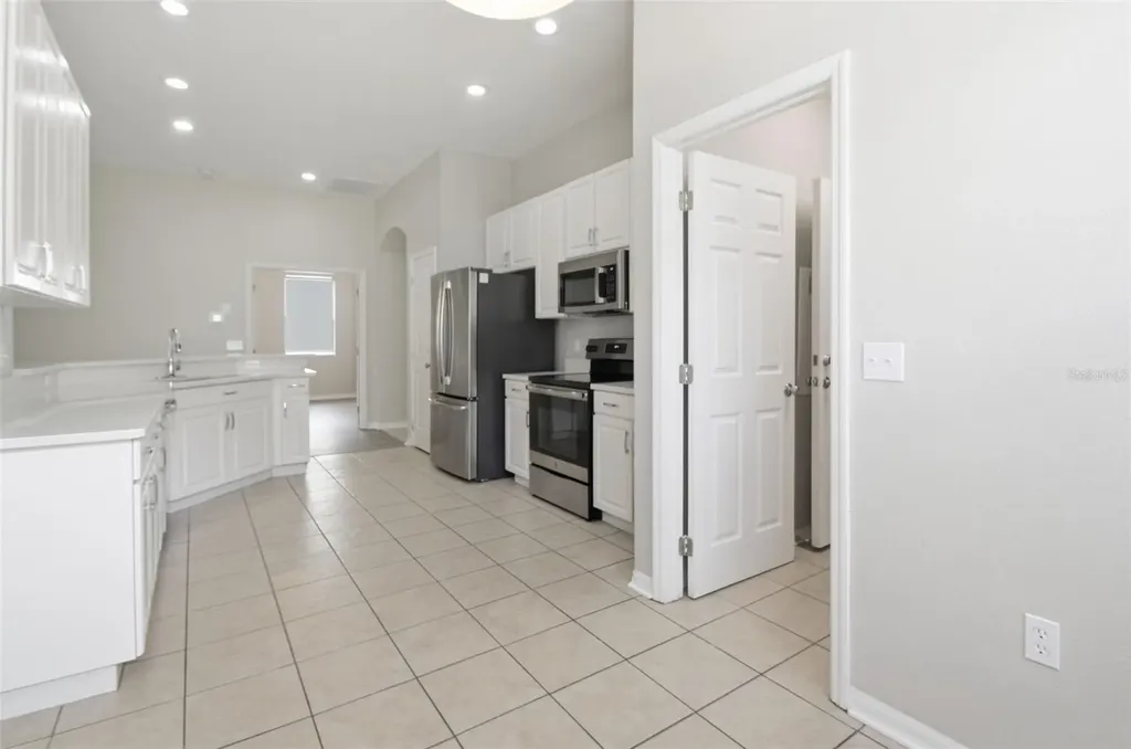 427 Fern Gulley Drive Seffner FL 33584