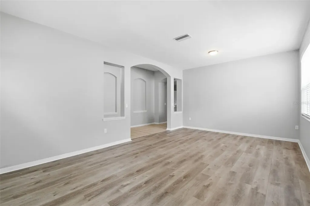 427 Fern Gulley Drive Seffner FL 33584