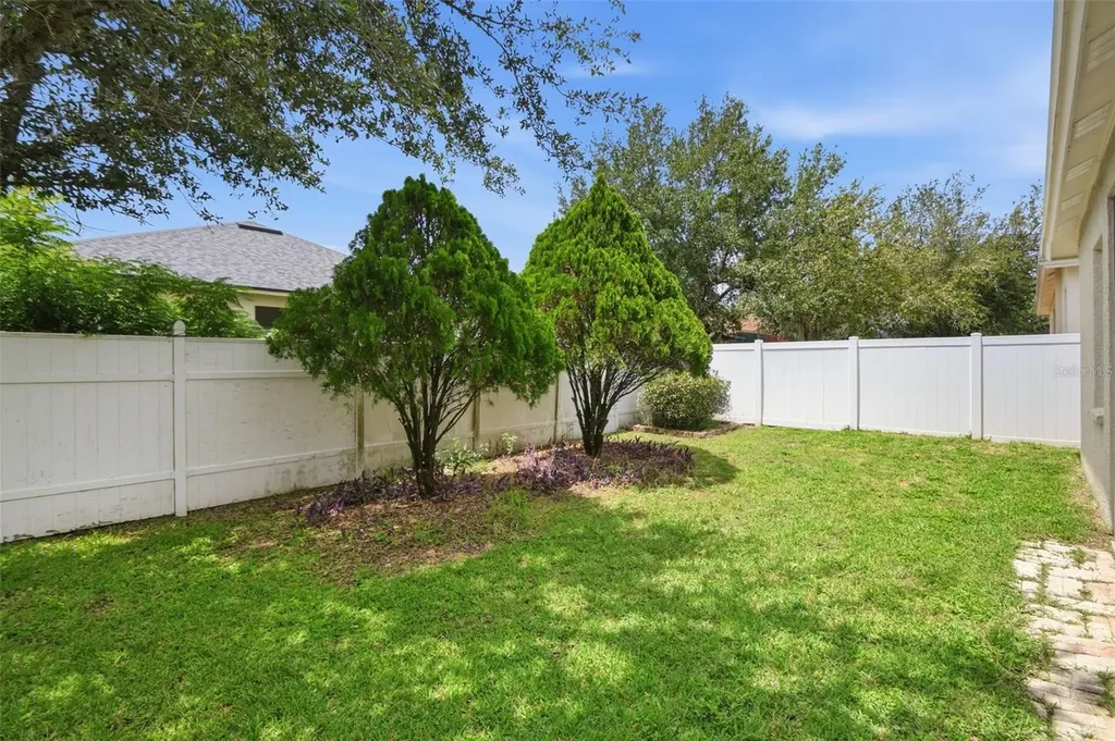 427 Fern Gulley Drive Seffner FL 33584