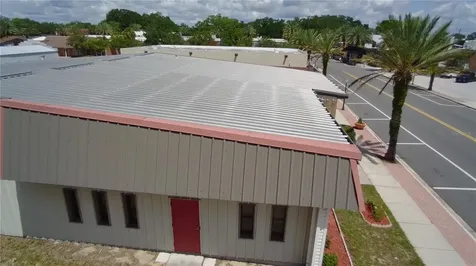 208 E Lake Avenue Auburndale FL 33823