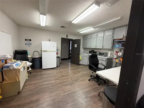208 E Lake Avenue Auburndale FL 33823