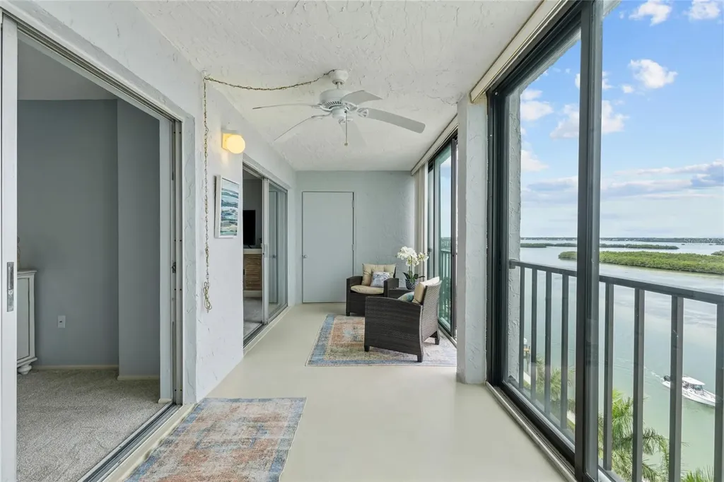 9397 Midnight Pass Road Sarasota FL 34242