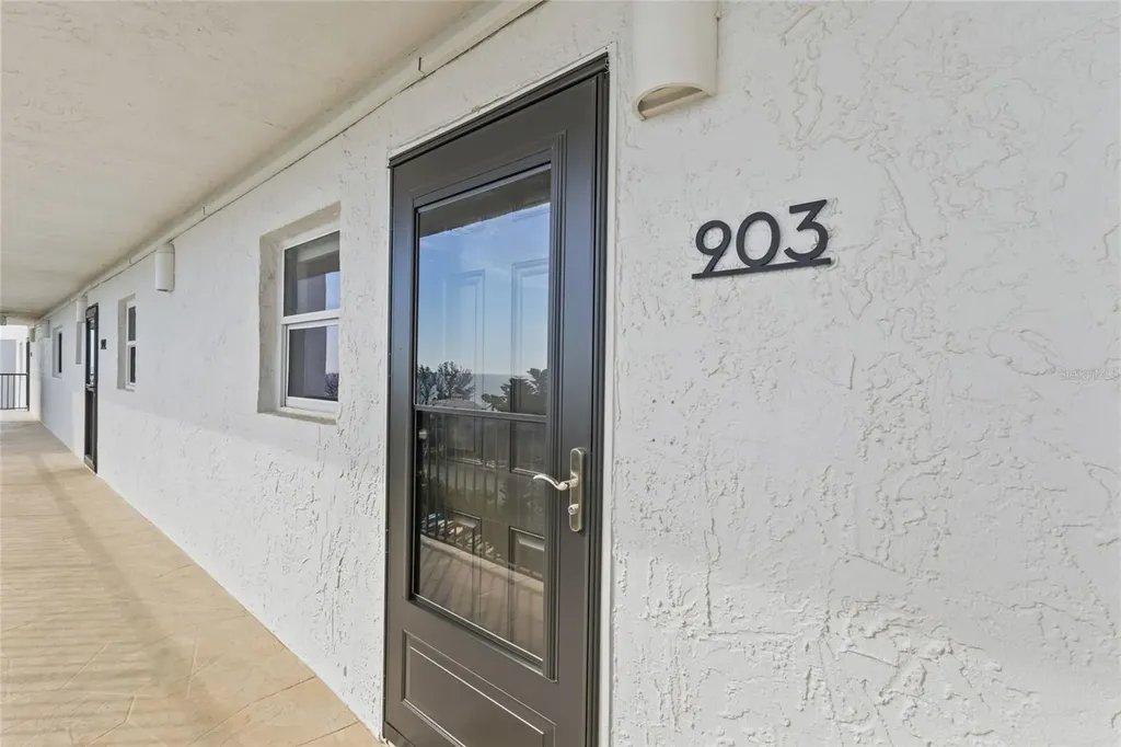 9397 Midnight Pass Road Sarasota FL 34242