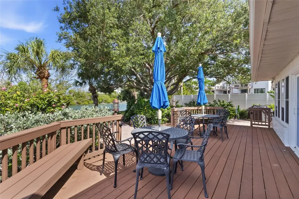 9397 Midnight Pass Road Sarasota FL 34242