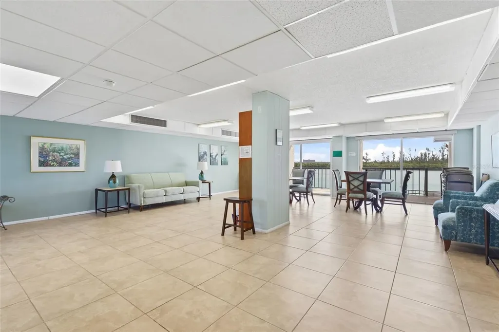 9397 Midnight Pass Road Sarasota FL 34242