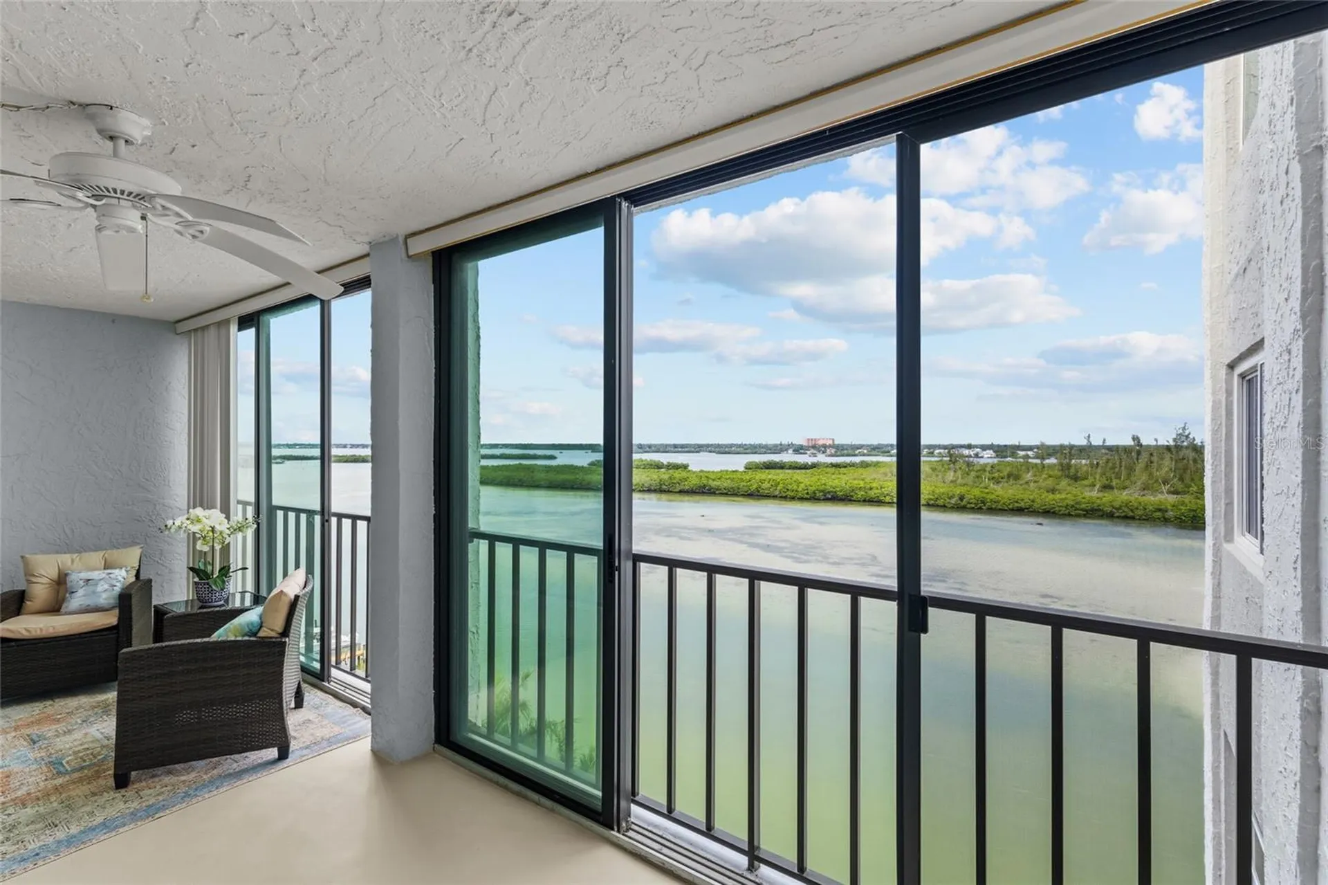 9397 Midnight Pass Road Sarasota FL 34242