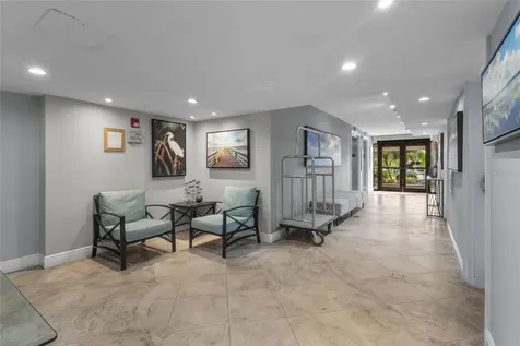 9397 Midnight Pass Road Sarasota FL 34242