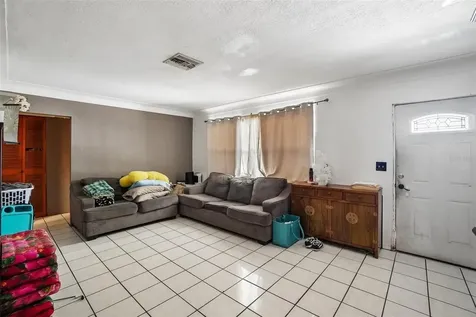 3211 30th Street N St Petersburg FL 33713
