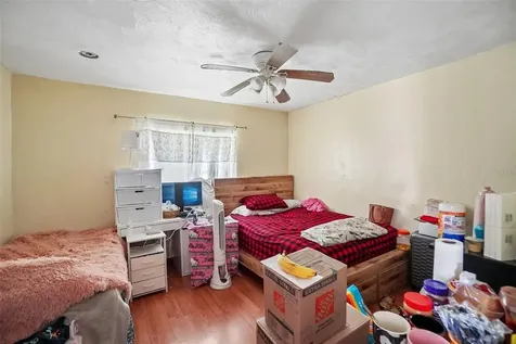 3211 30th Street N St Petersburg FL 33713