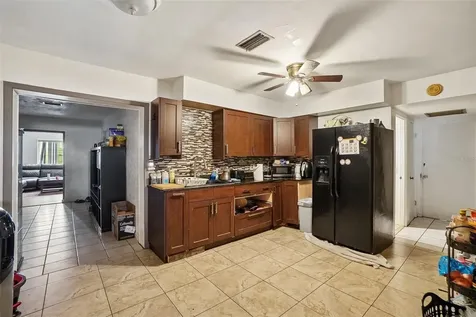 3211 30th Street N St Petersburg FL 33713