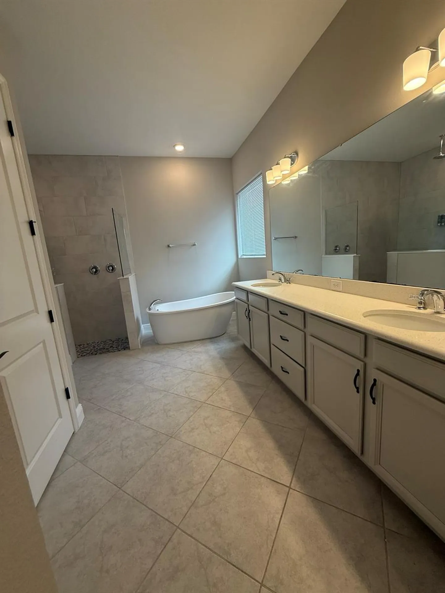 19071 Blueleaf Street Orlando FL 32827