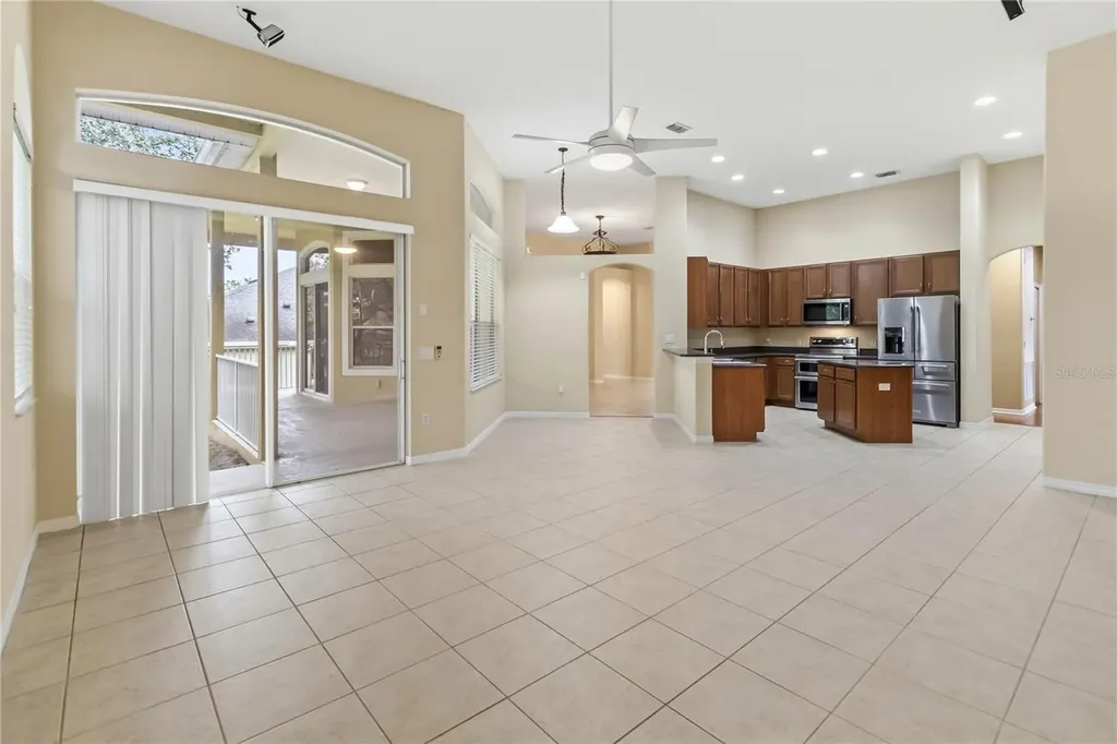 513 Parkside Pointe Boulevard Apopka FL 32712