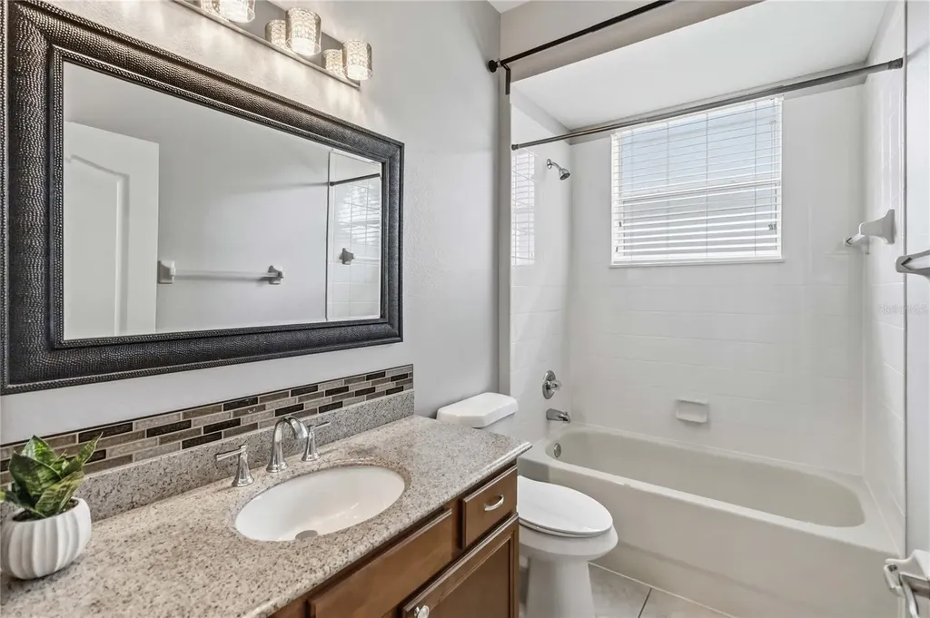 513 Parkside Pointe Boulevard Apopka FL 32712