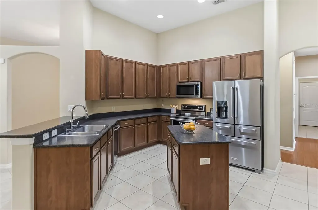 513 Parkside Pointe Boulevard Apopka FL 32712
