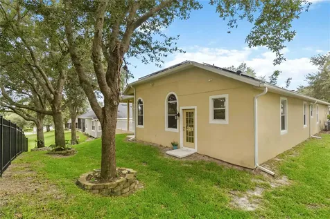 513 Parkside Pointe Boulevard Apopka FL 32712