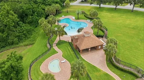 513 Parkside Pointe Boulevard Apopka FL 32712
