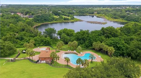513 Parkside Pointe Boulevard Apopka FL 32712