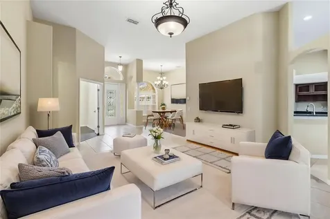 513 Parkside Pointe Boulevard Apopka FL 32712