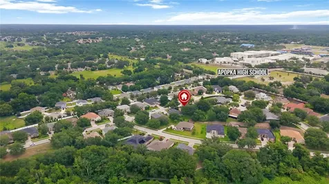 513 Parkside Pointe Boulevard Apopka FL 32712