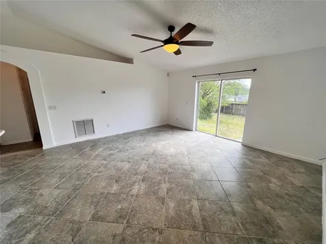 3344 Courtland Boulevard Deltona FL 32738