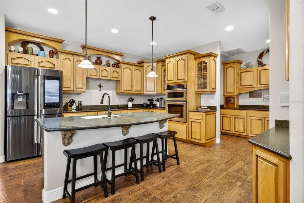 32449 Laurel Court San Antonio FL 33576
