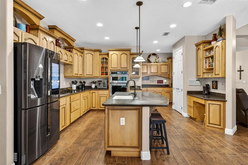 32449 Laurel Court San Antonio FL 33576