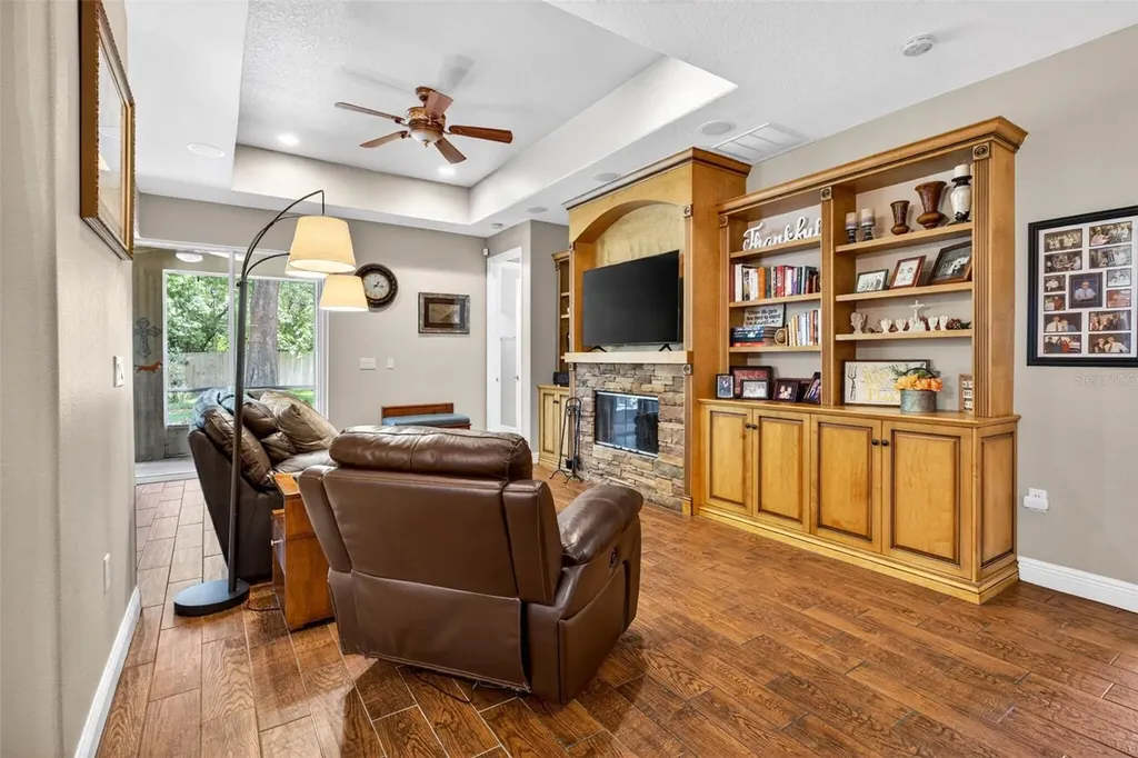 32449 Laurel Court San Antonio FL 33576