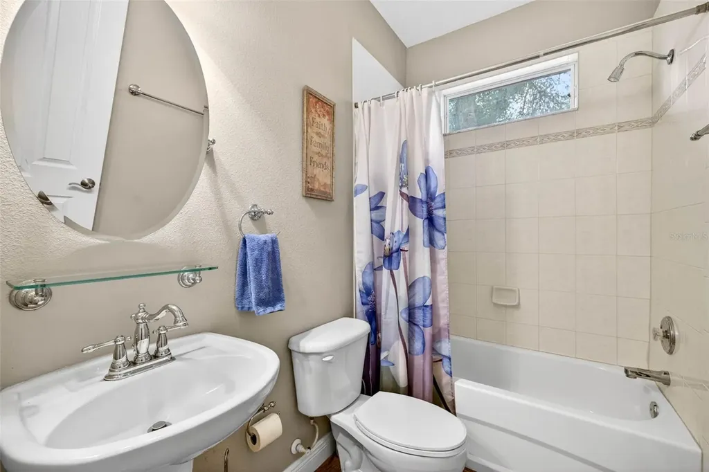 32449 Laurel Court San Antonio FL 33576