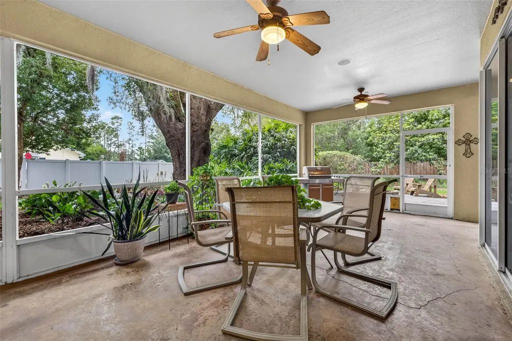32449 Laurel Court San Antonio FL 33576