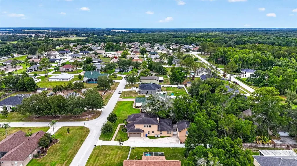 32449 Laurel Court San Antonio FL 33576