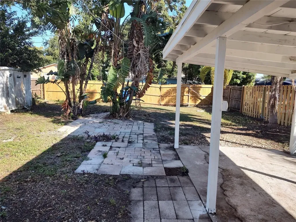 4637 12th Avenue N St Petersburg FL 33713