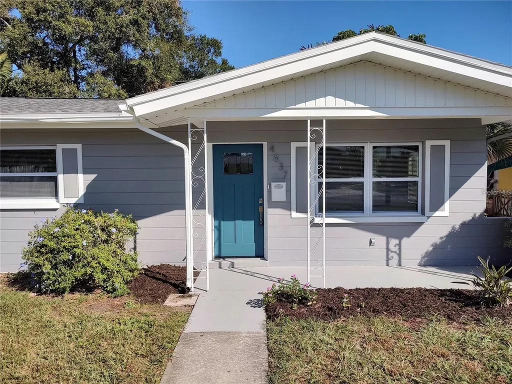4637 12th Avenue N St Petersburg FL 33713