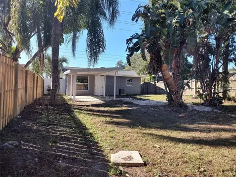 4637 12th Avenue N St Petersburg FL 33713